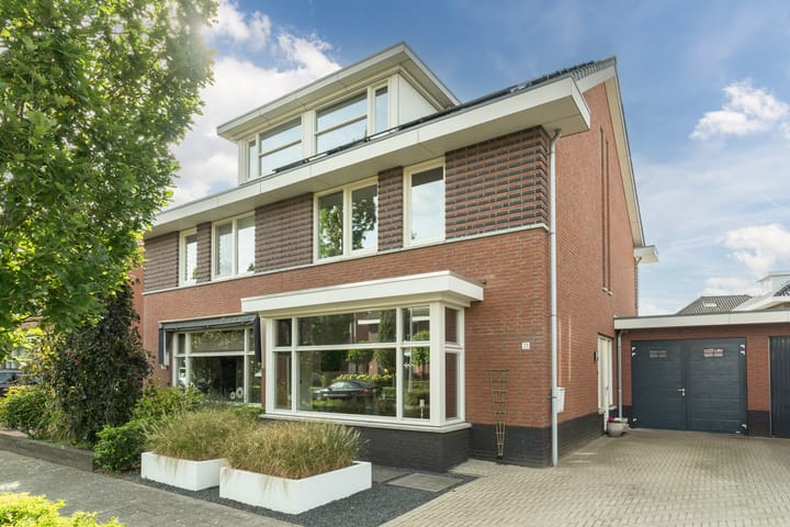 Foto 55 van Busschieterslaan 33