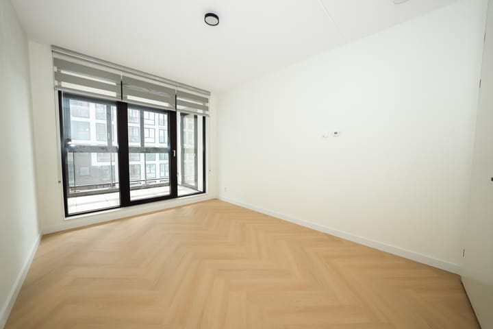 Foto 10 van Mies van der Rohestraat 149