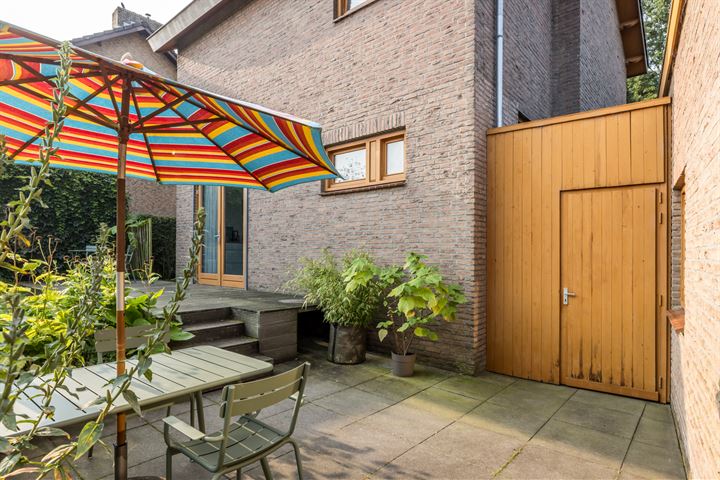 Bekijk foto 34 van Haagstraat 19