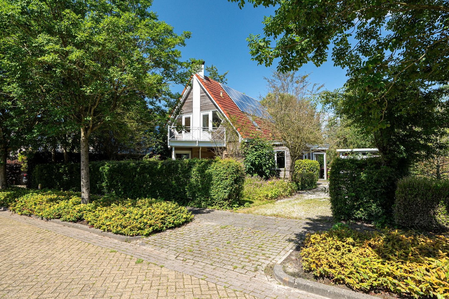 Foto 1 van A.C. Bakkerstraat 28