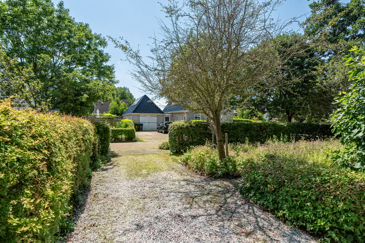 Foto 11 van A.C. Bakkerstraat 28