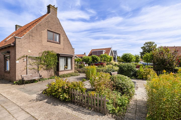 Photo 35 of Prins Bernhardstraat 24