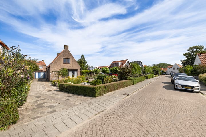 Photo 36 of Prins Bernhardstraat 24