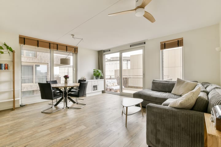 Photo 3 of Faas Wilkesstraat 331