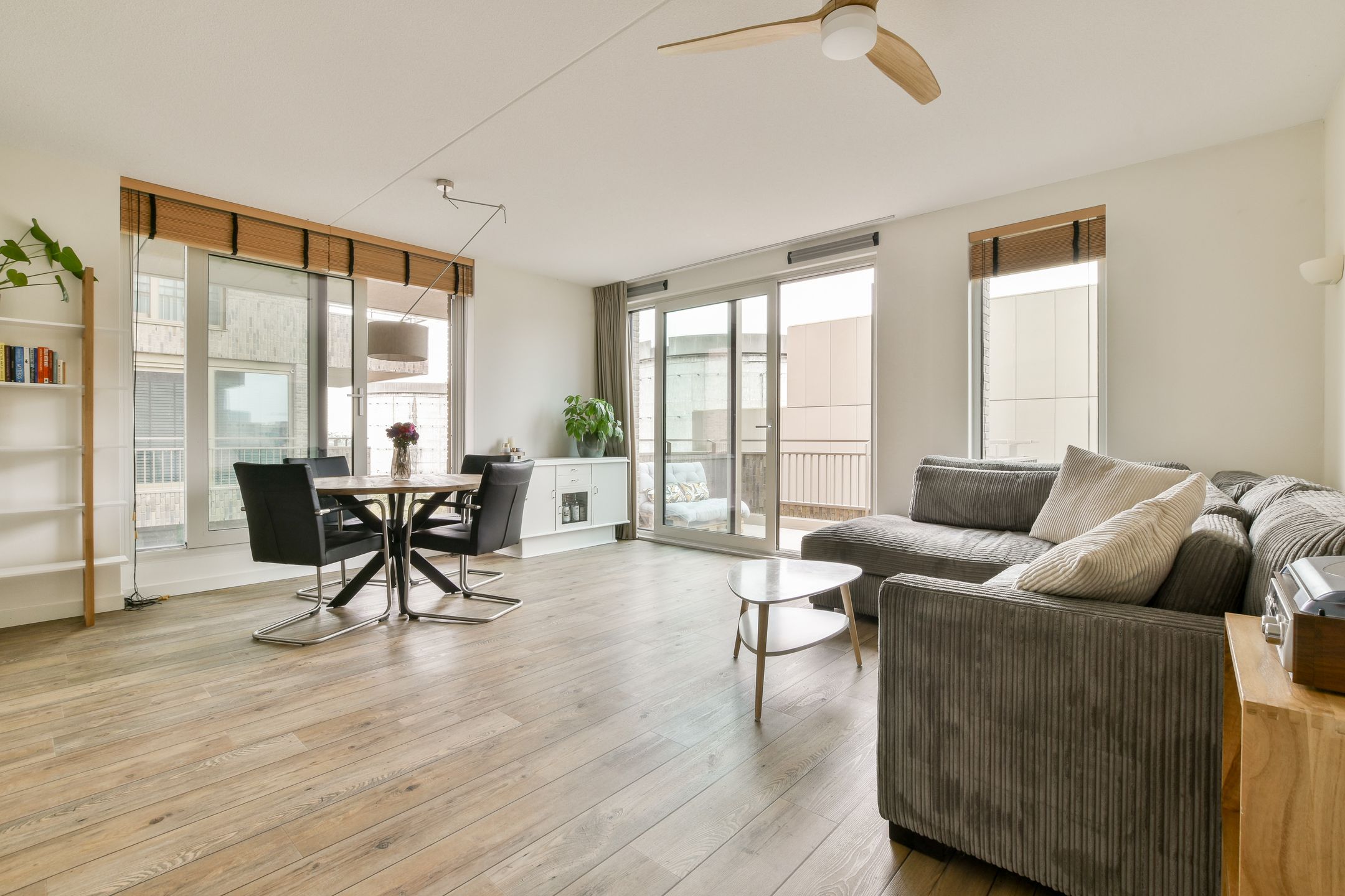 Photo 6 of Faas Wilkesstraat 331