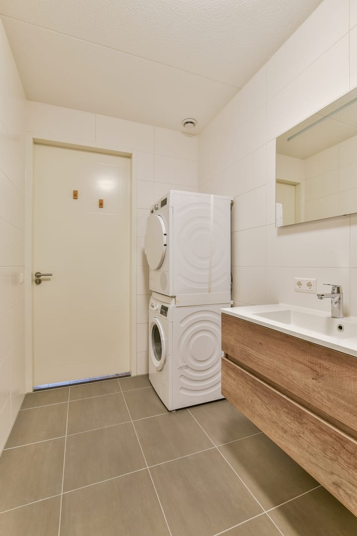 Photo 20 of Faas Wilkesstraat 331