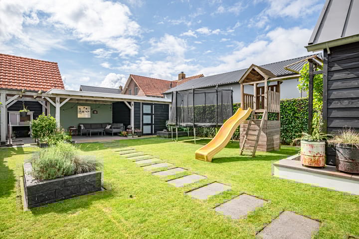 Foto 30 van Rozenlaan 25