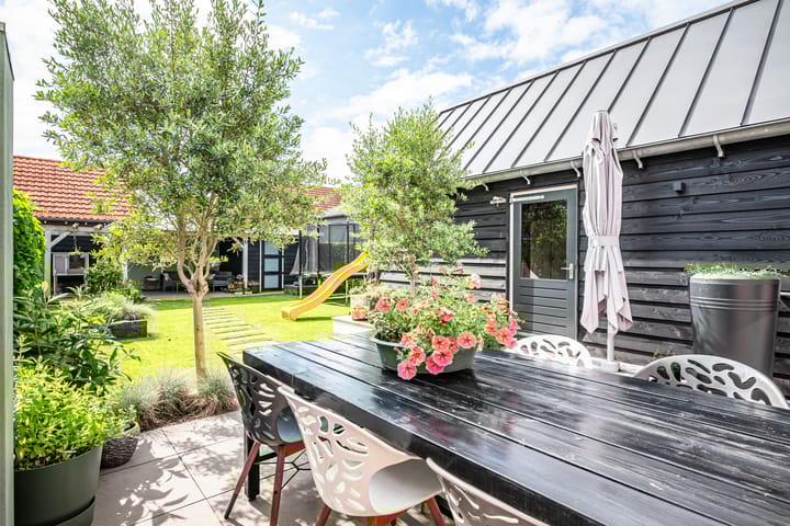 Foto 36 van Rozenlaan 25