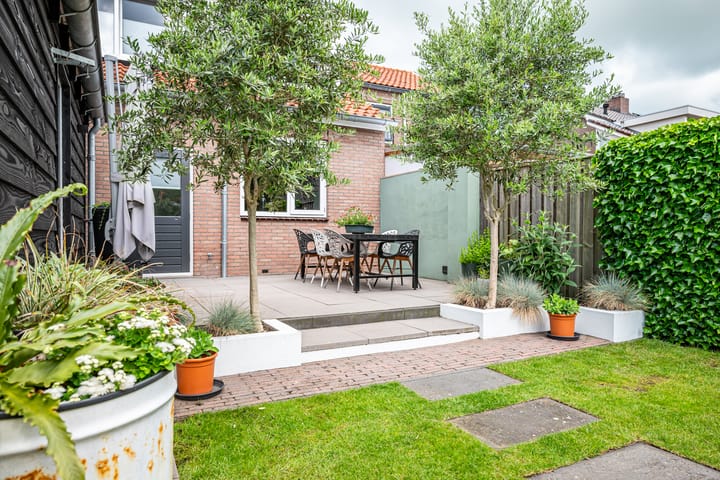 Foto 37 van Rozenlaan 25