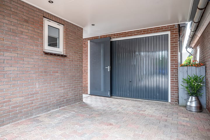 Foto 38 van Rozenlaan 25