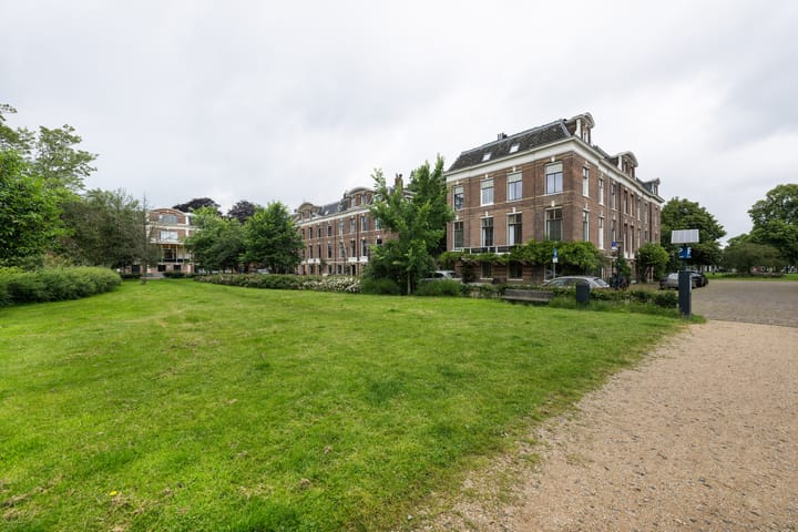 Foto 42 van Floraplein 8