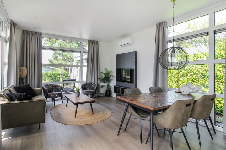 Photo 7 of Loverensestraat 11-29