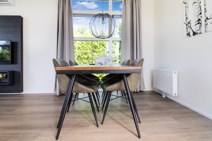 Photo 11 of Loverensestraat 11-29