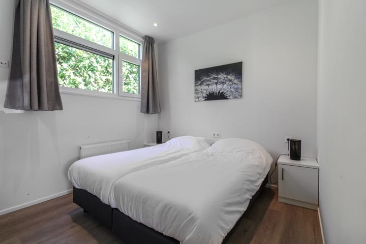 Photo 15 of Loverensestraat 11-29