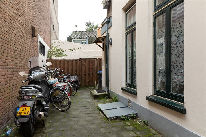 Bekijk foto 17 van Naarderstraat 43-F