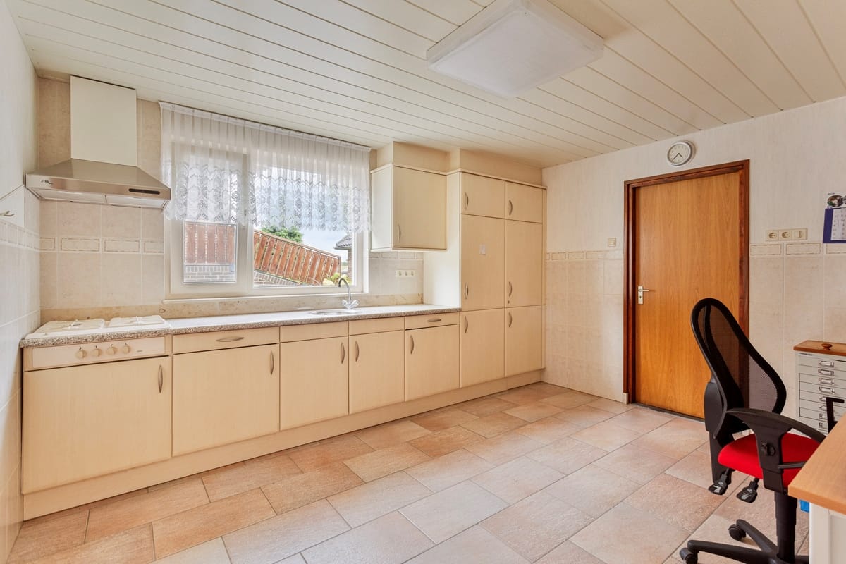 Foto 48 van Deckersstraat 11