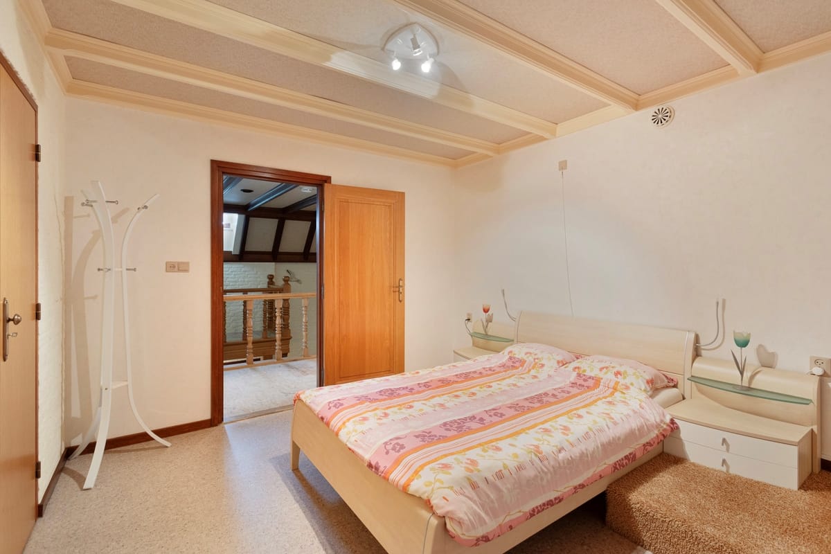 Foto 64 van Deckersstraat 11