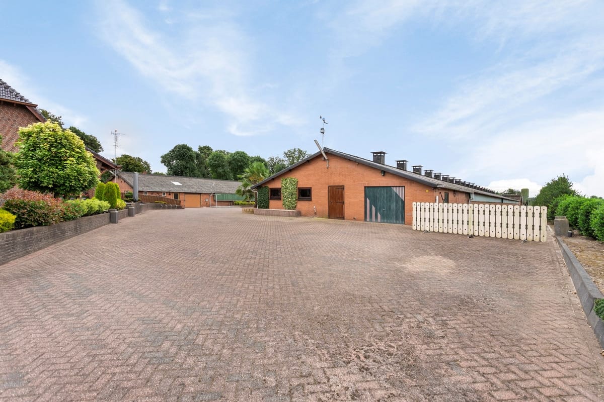 Foto 75 van Deckersstraat 11