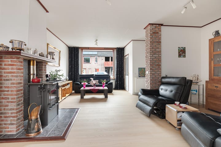 Foto 8 van Poelstraat 11