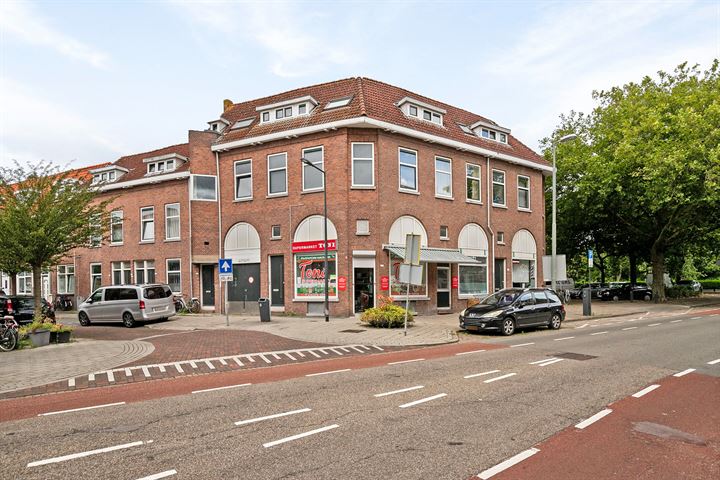 Bekijk foto 1 van Nicolaas Beetsstraat 4-A