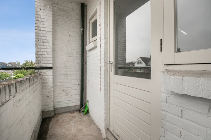 View photo 21 of Mr. Troelstrastraat 9