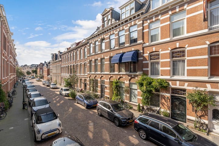 Photo 37 of Van Blankenburgstraat 31-A