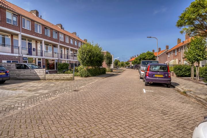 Bekijk foto 31 van Marinus Poststraat 59