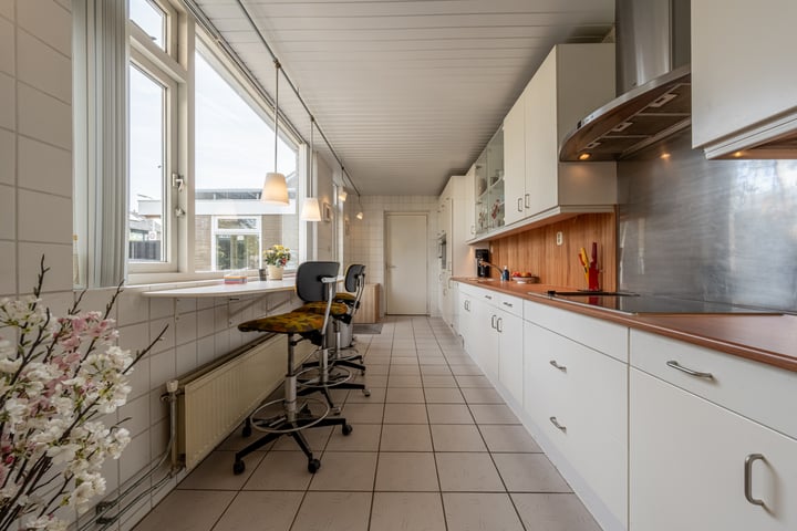 Bekijk foto 10 van Laan van Moerkerken 52