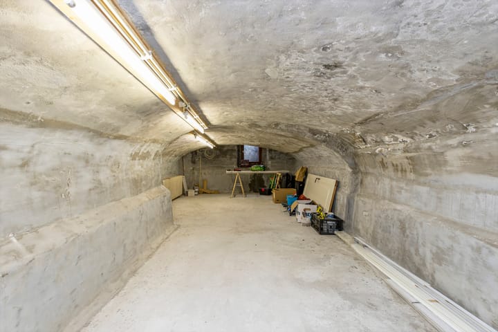 Photo 47 of Damplein 5