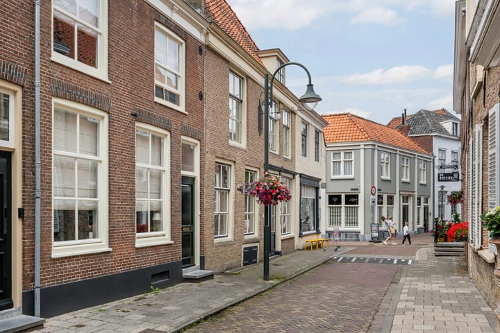 Foto 8 van Hoogstraat 4