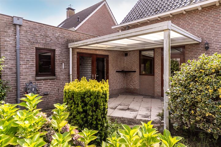 Bekijk foto 37 van Kapelstraat 38