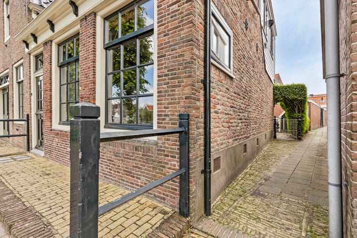 Photo 39 of Oude Zijds Burgwal 13