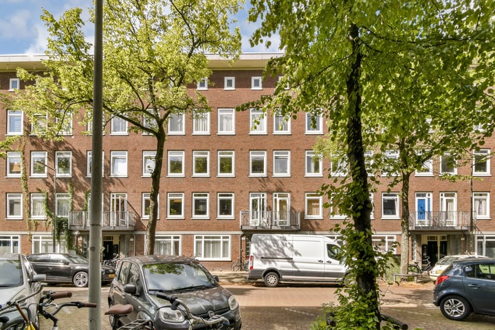 Bekijk foto 1 van Orteliusstraat 107-2