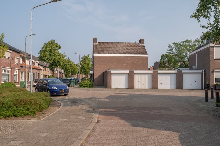 Bekijk foto 36 van Nieuwborgstraat 5