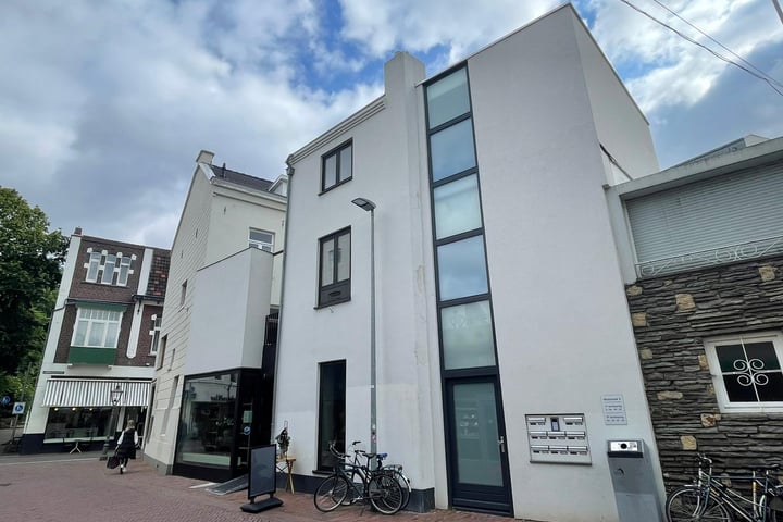 Bekijk foto 1 van Walstraat 2-C