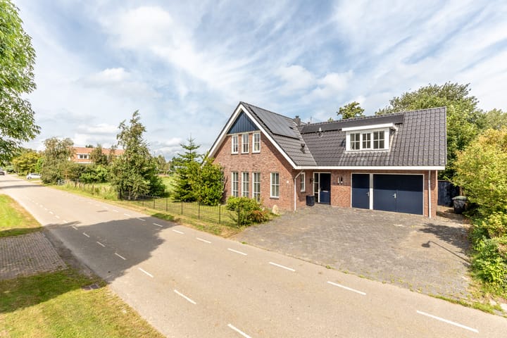 Foto 1 van Warder 153