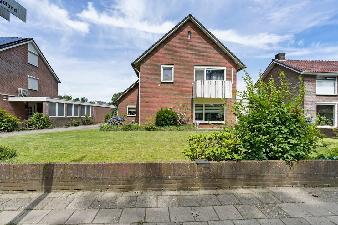 Photo 2 of Kerkhofweg 25