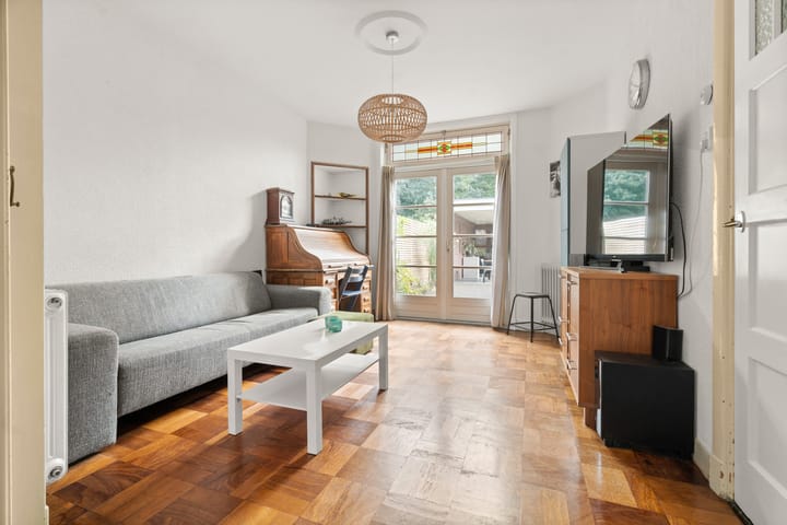 Foto 18 van Burg.Woltersstraat 34