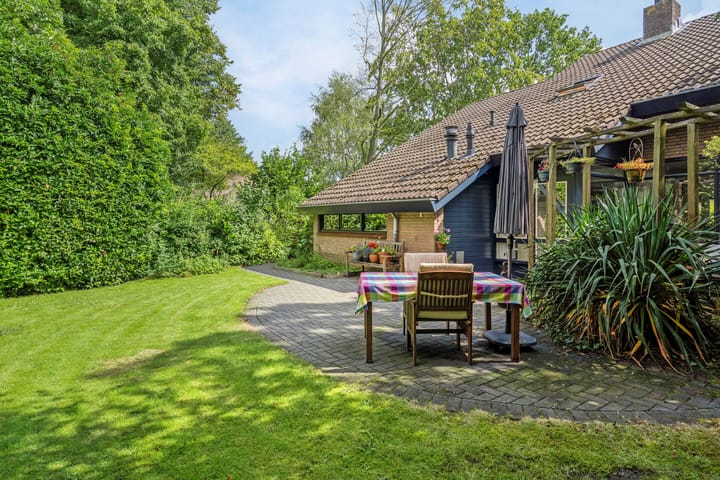 Foto 64 van Petrus Aemiliusstraat 15