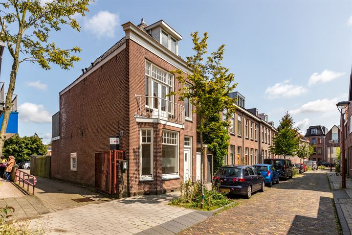 Bekijk foto 1 van Tesselschadestraat 83