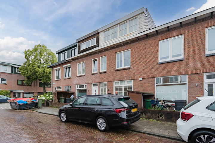 View photo 30 of Semarangstraat 5