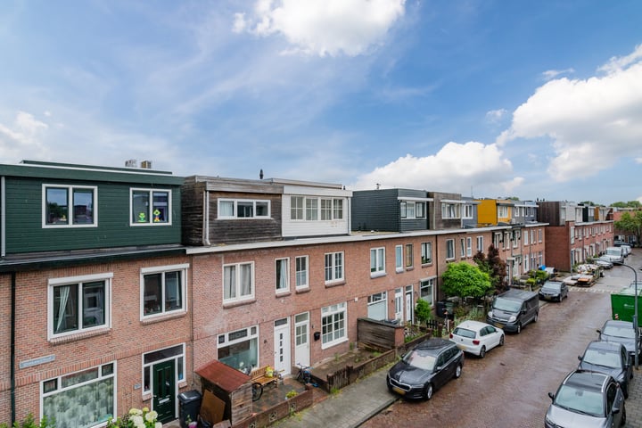 View photo 40 of Semarangstraat 5