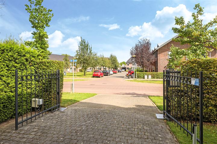 View photo 70 of Kerklaan 26