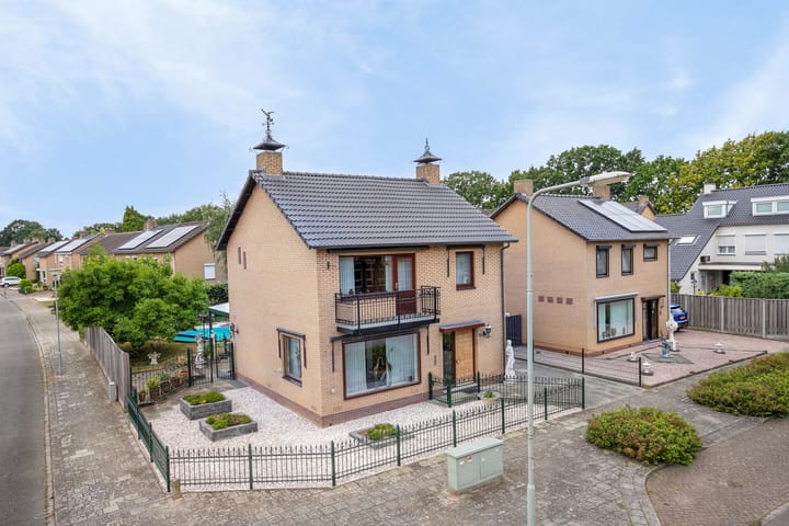 Foto 1 van Julianalaan 94