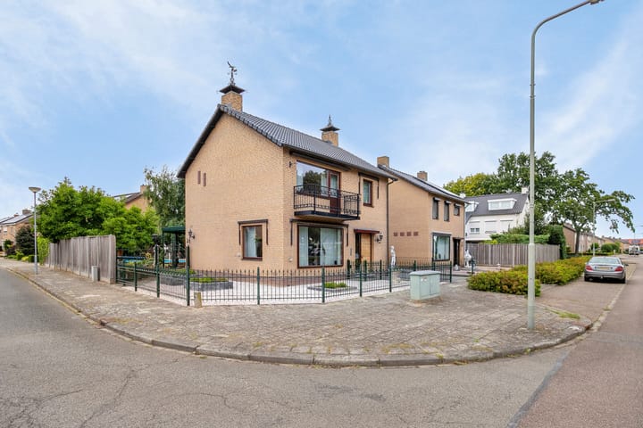 Foto 2 van Julianalaan 94