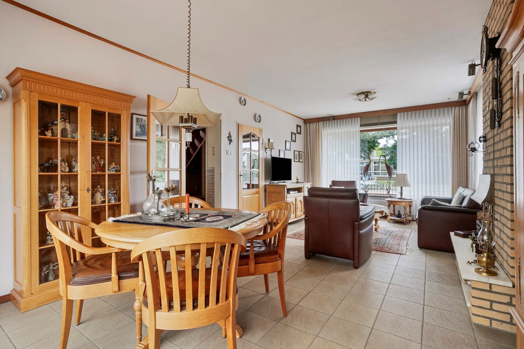 Foto 8 van Julianalaan 94