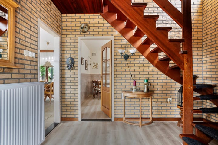 Foto 17 van Julianalaan 94