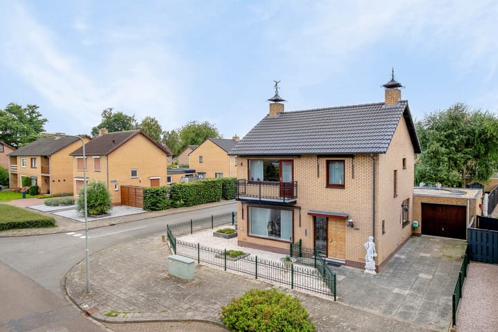 Foto 53 van Julianalaan 94