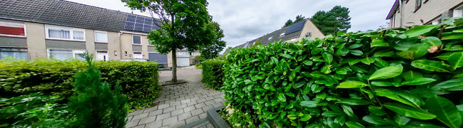 Bekijk 360° foto van Voortuin van Apollo 48