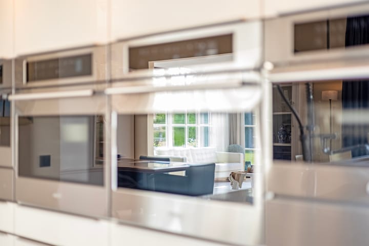 Photo 21 of Hoevenseweg 1-A